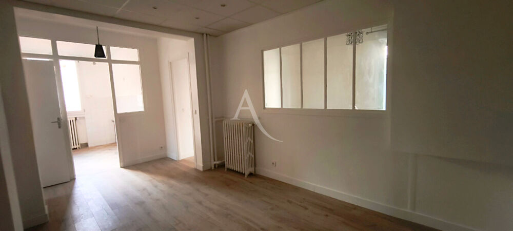 Vente Appartement 3P MAIRIE DES LILAS - M�TRO LIGNE 11 - CHARME DE L'ANCIEN Les lilas