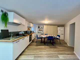  Maison à louer 6 pièces 109 m²