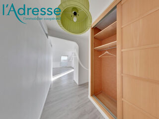  Appartement � louer 4 pi�ces 77 m�