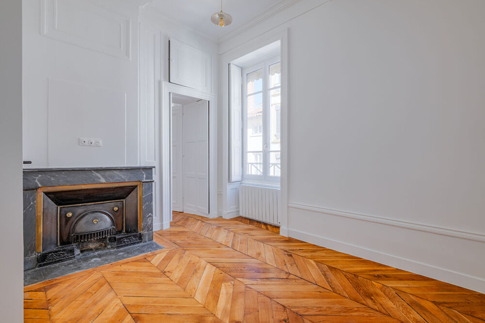 Vente Appartement Appartement  charme de l'ancien et rénovation de qualité Lyon 2