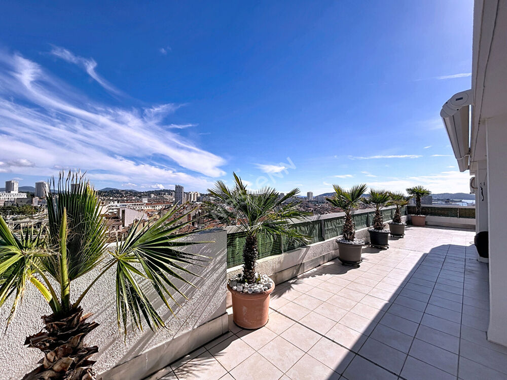 Vente Appartement Appartement Toulon 2 pièce(s) 31.44 m2 Toit terrasse 70m² cave Toulon