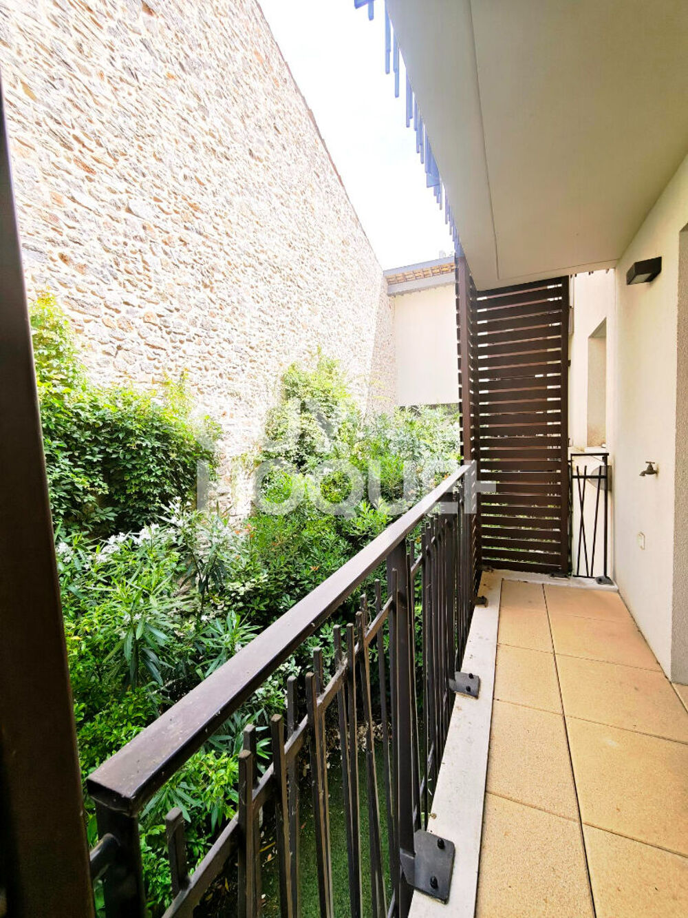 Appartement T2 à louer résidence services 1er étage avec ascenseur