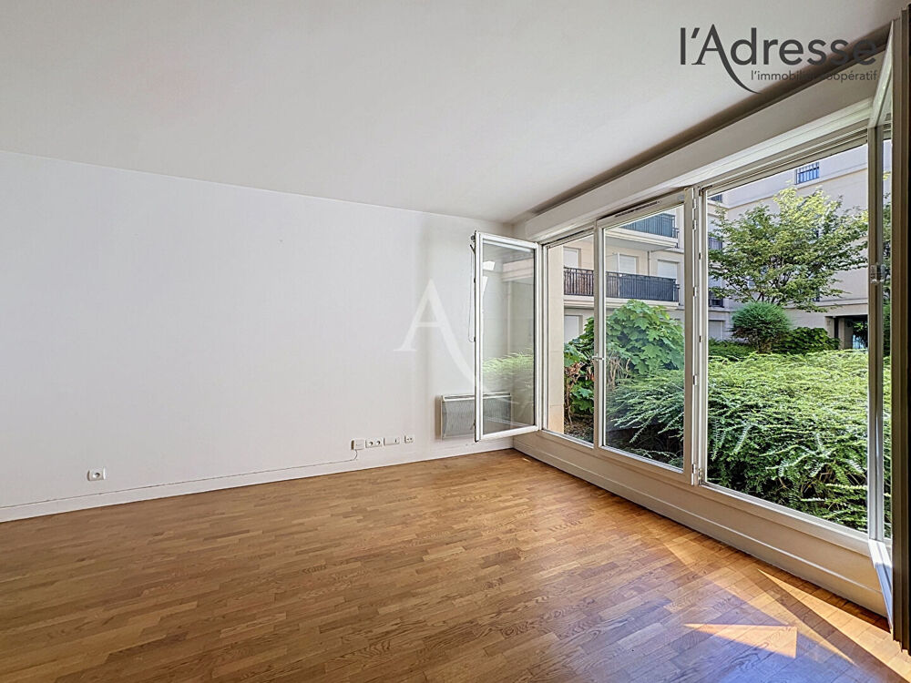 PUTEAUX/Domaine Lulli Studio de 39 m² avec cave
