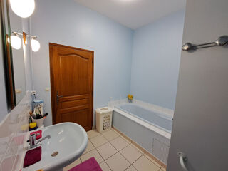  Appartement � vendre 4 pi�ces 140 m�