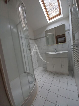  Appartement à louer 3 pièces 53 m²
