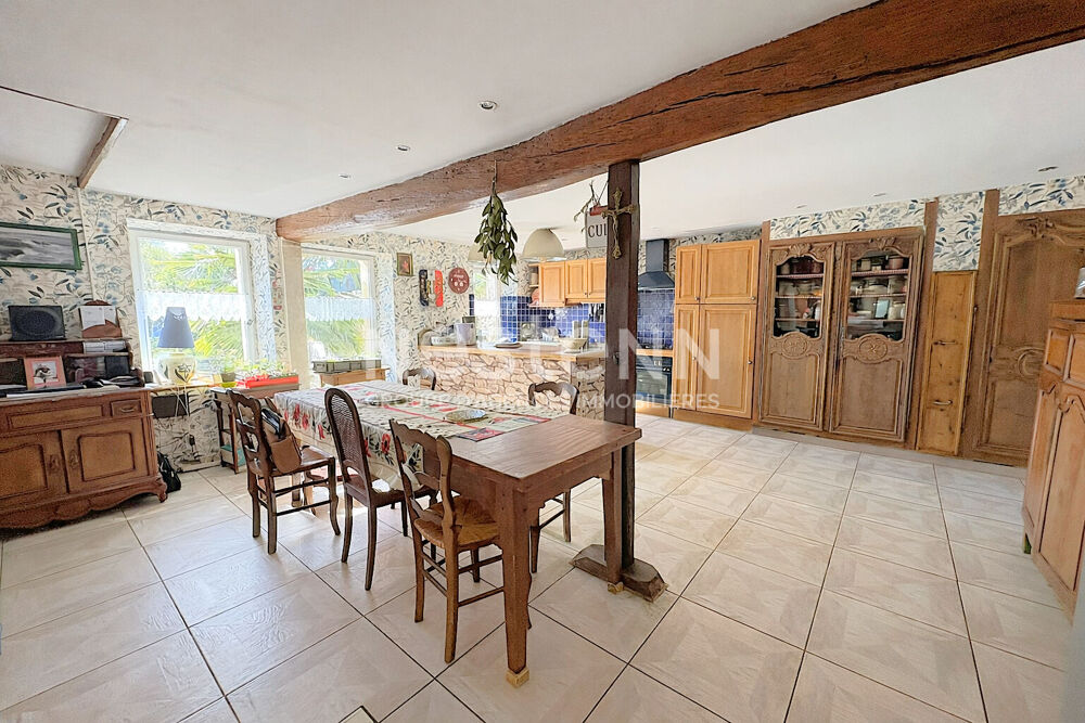 LONGERE 150M² VEUIL AVEC TERRAIN ET DÉPENDANCES DANS UN HAMEAU AU CALME (INDRE 36)