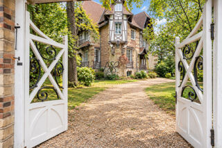  Maison à vendre 9 pièces 214 m²