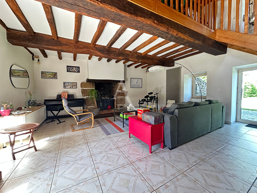 Maison en pierre 3 chambres + mezzanine 154 m² à vendre dans un hameau d'Aizenay