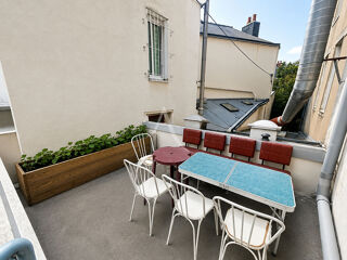  Immeuble à vendre 8 pièces 302 m²