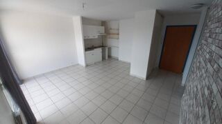  Appartement à louer 2 pièces 39 m²