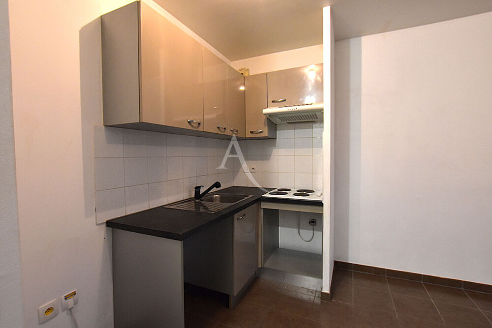 À vendre : Appartement 2 pièces à Montlhéry - Bon état, dernier étage