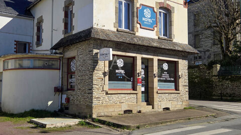 Deux locaux commerciaux centre-ville Plo&euml;rmel 233 m2 242050 56800 Ploermel