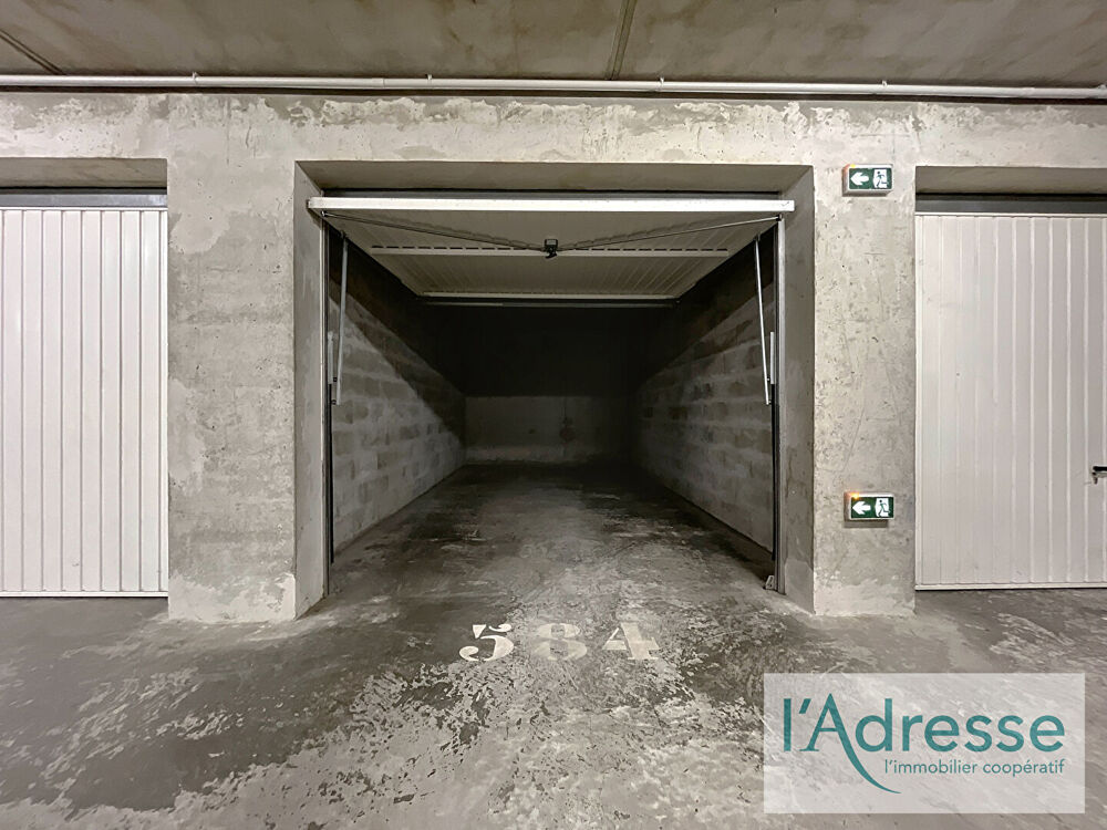 Location Parking/Garage Box fermé 17m² - Les terrasses du parc - Sarrola Carcopino Ajaccio