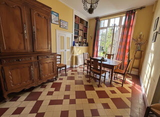 Maison à vendre 12 pièces 242 m²