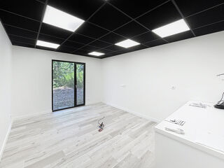   Bureaux Redon 150 m2 avec stationnement privatif Redon