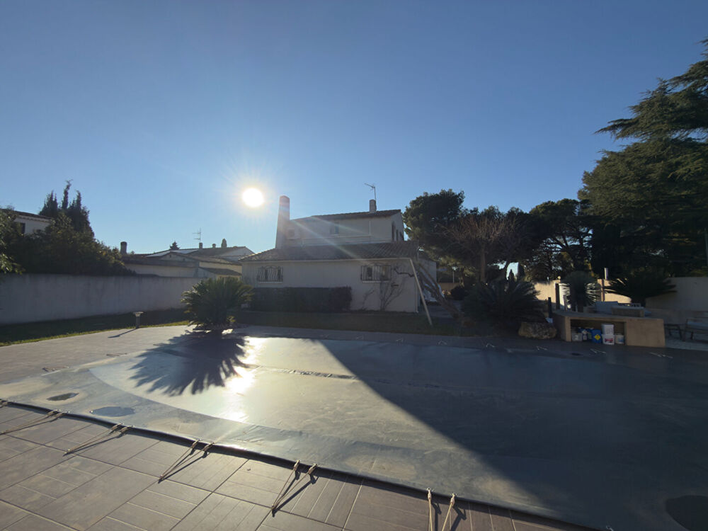 � vendre  Maison Saint-Mitre-les-Remparts (13920)