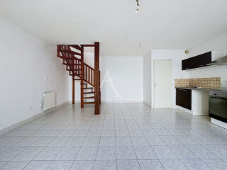  Appartement à louer 3 pièces 53 m²