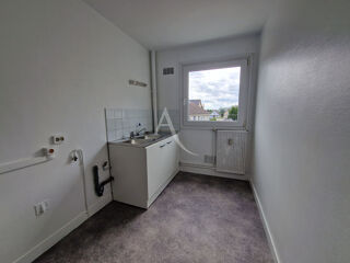  Appartement à louer 3 pièces 67 m²