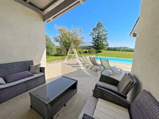  Maison  vendre 12 pices 240 m