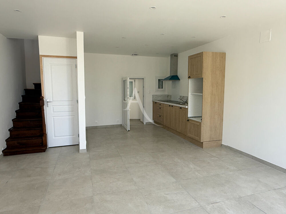 Location Maison Maison Saintes 2 chambres - 61 m² Saintes