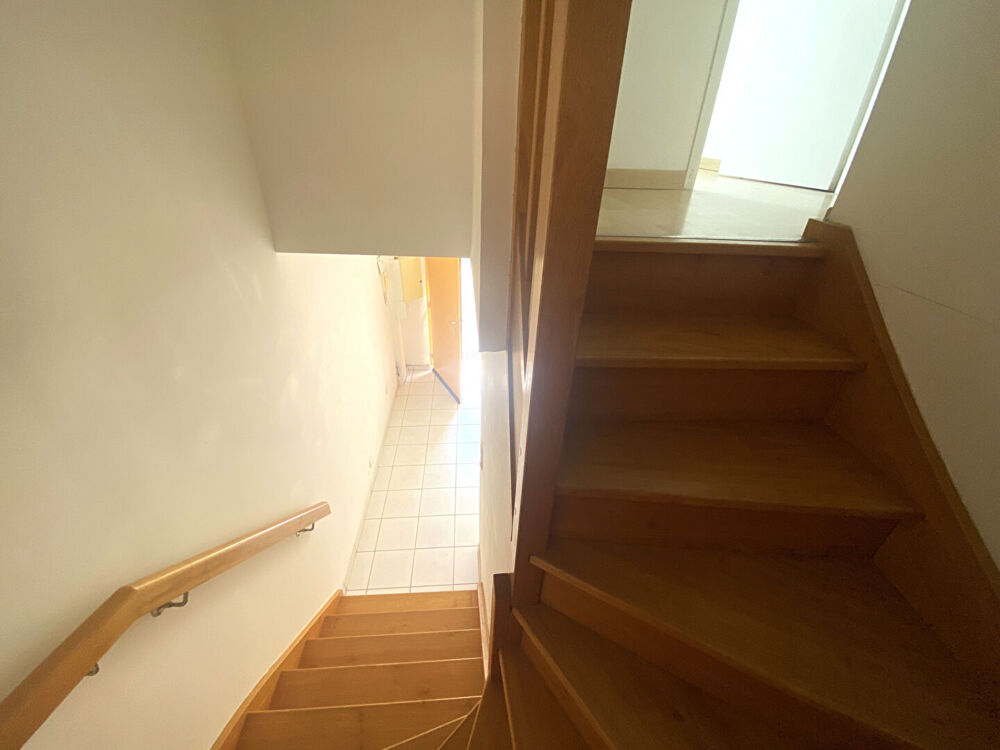Vente Maison Maison à vendre à Vannes 3 pièces avec jardin privatif parking sécurisé, proche de la gare de Vannes Vannes