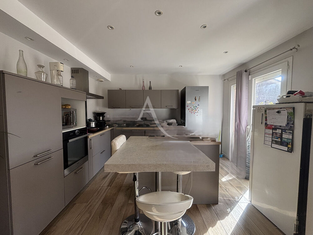 Vente Maison Maison avec piscine, garage et T2 attenant entre Narbonne et Carcassonne Roubia