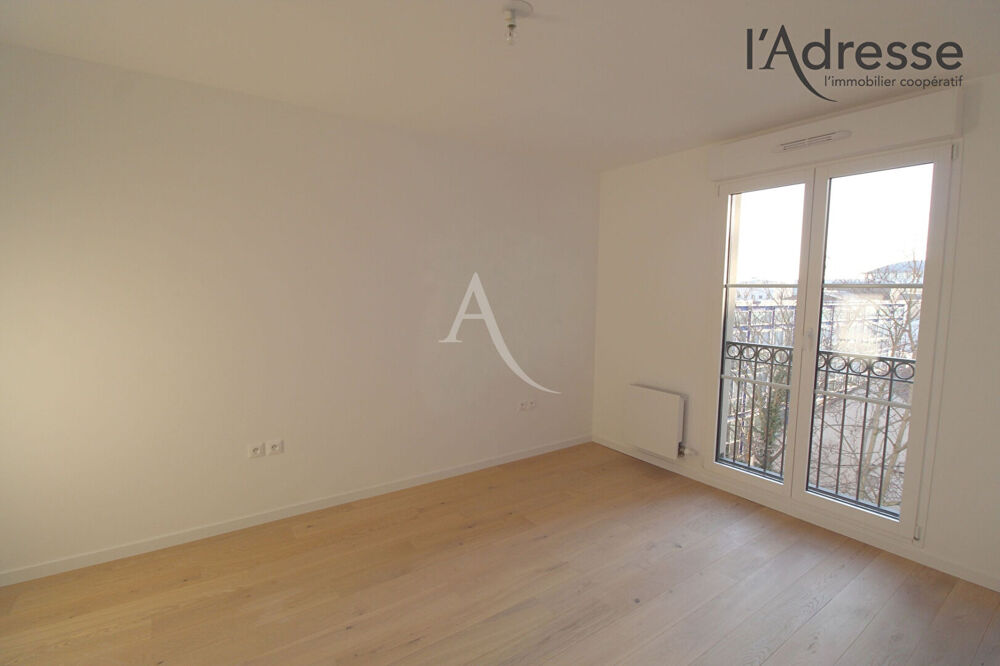 Location Appartement PUTEAUX/Cours Voltaire 2 pièces 49 m² /Parking Puteaux