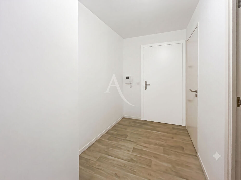 Vente Appartement APPARTEMENT 3 PIÈCES AVEC LOGGIA ET PARKING  PROCHE GARE Cergy