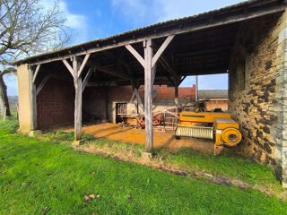  Remise / Grange � vendre 1 pi�ce 666 m� Saint caprais