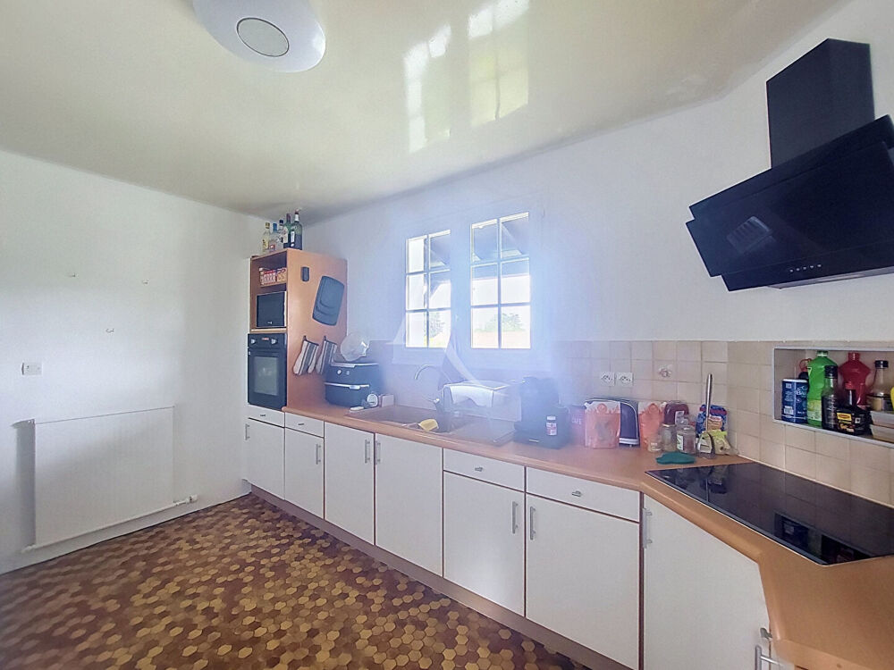 A VENDRE MAISON FAMILLIALE A VEZINS