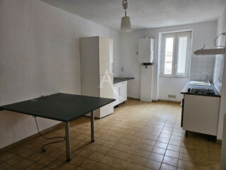  Appartement à louer 3 pièces 116 m²