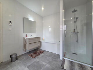  Maison à vendre 10 pièces 211 m²