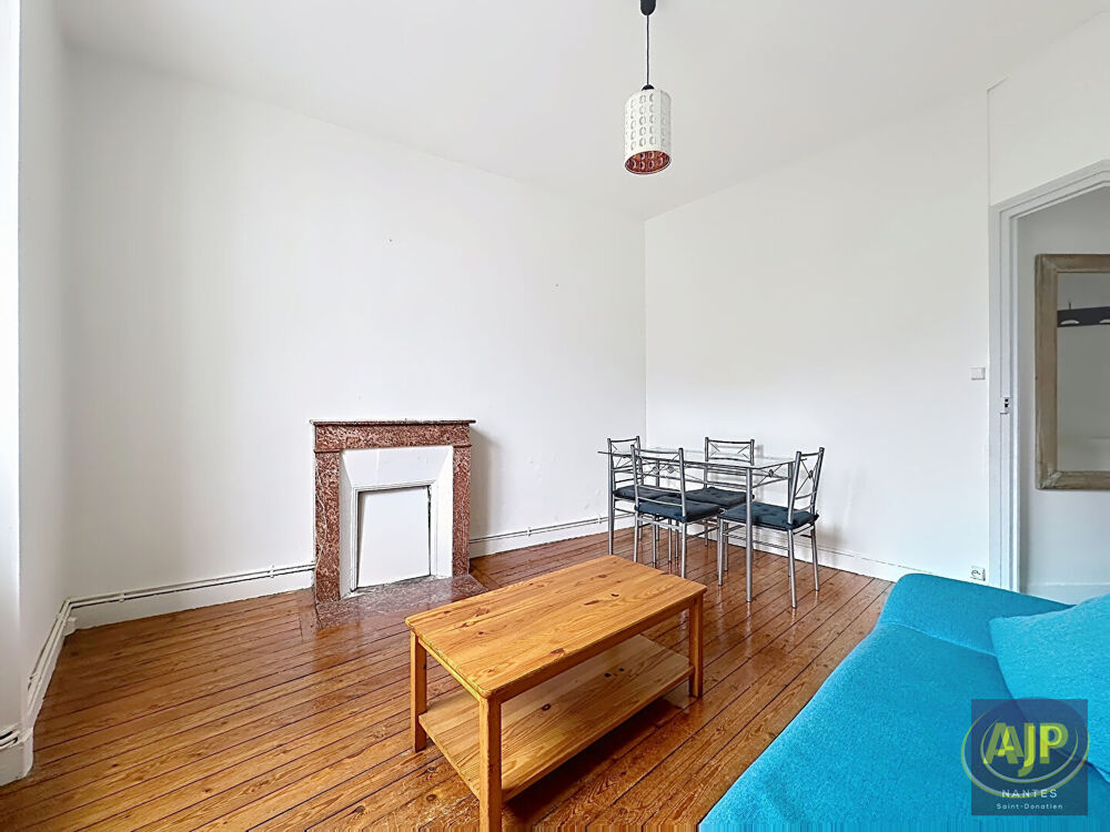 Location Appartement Rue Saint Charles - T2 - meublé Nantes