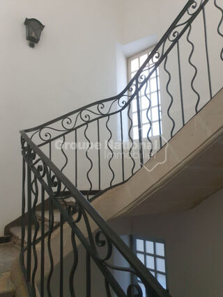  Immeuble � vendre 4 pi�ces 187 m�