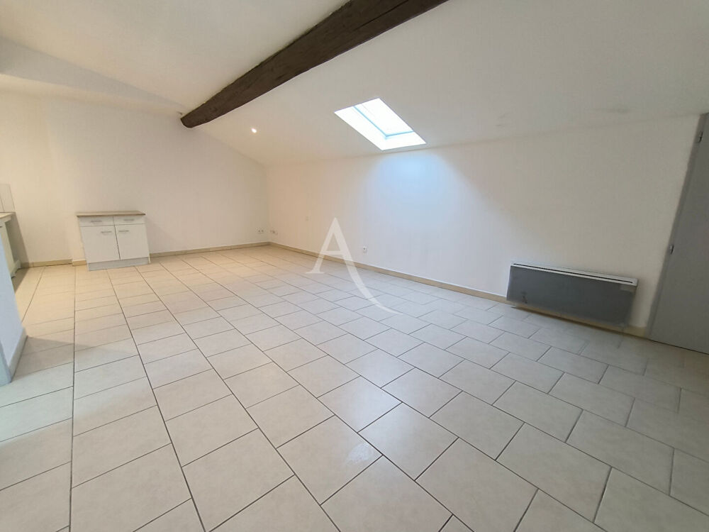 LEZIGNAN-CORBIERES - Appartement T2 à louer proche de toutes commodités