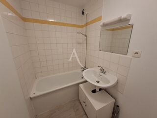  Appartement à louer 2 pièces 39 m²