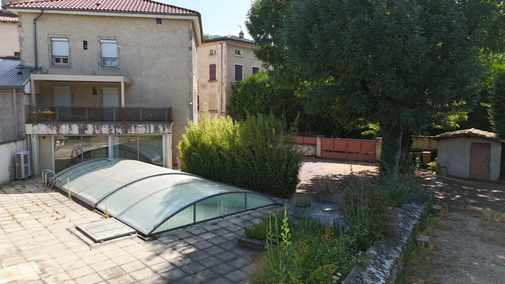 Vente Maison Maison familiale rénovée 180 m² - Piscine chauffée - DPE B - Centre Brives Brives charensac