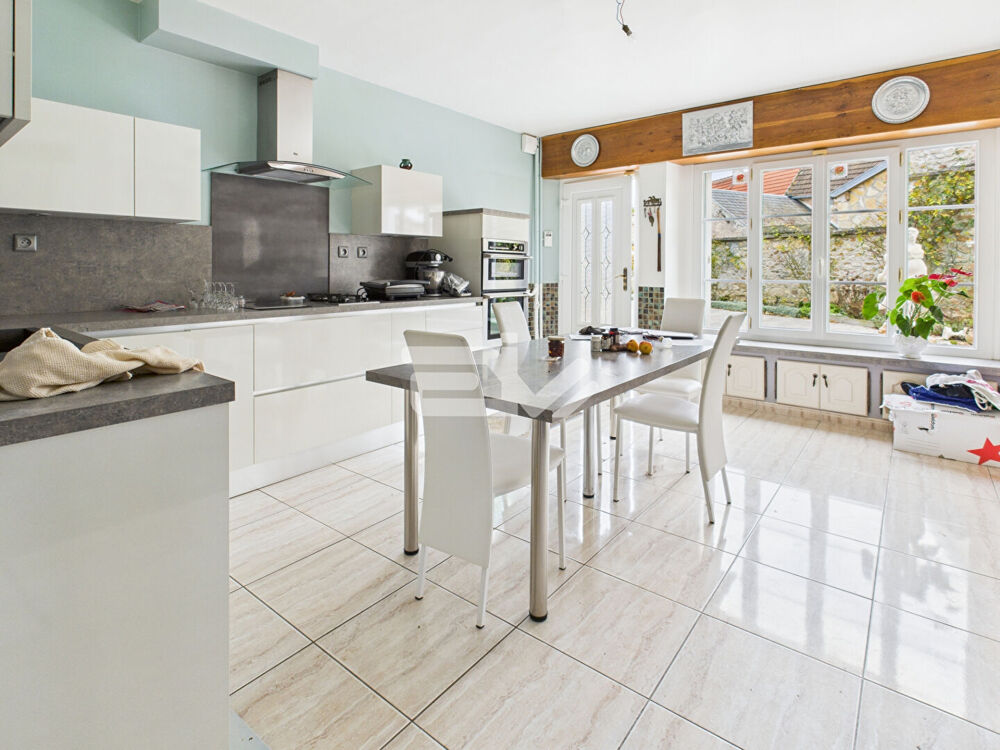 Vente Maison Maison de caractère avec jardin, piscine et suite parentale au coeur d'un écrin de verdure Fere en tardenois