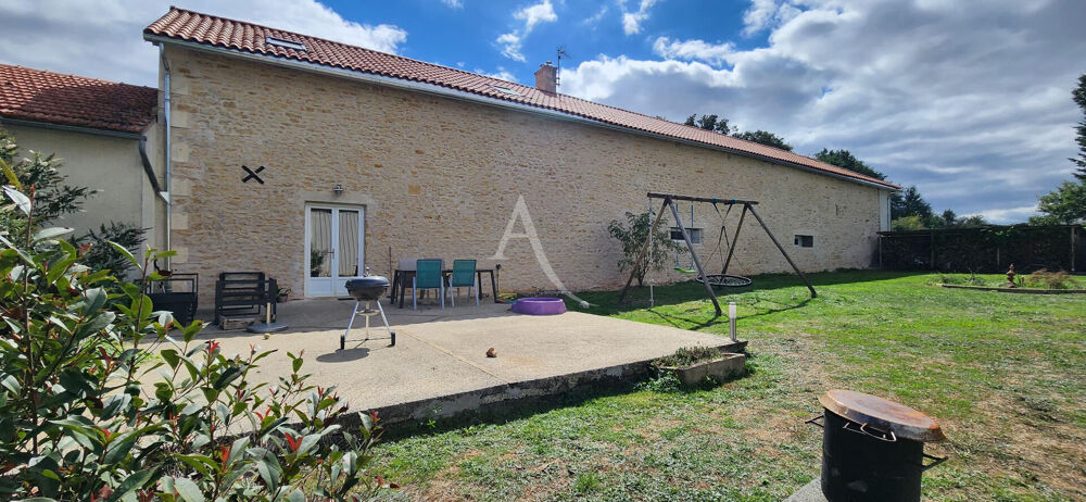Vente Maison ITEUIL - LONGERE - 6 CHAMBRES - TERRAIN - GITE Iteuil