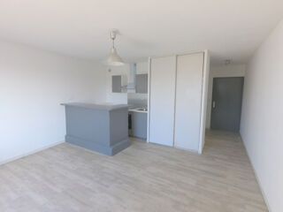  Appartement à louer 1 pièce 32 m²