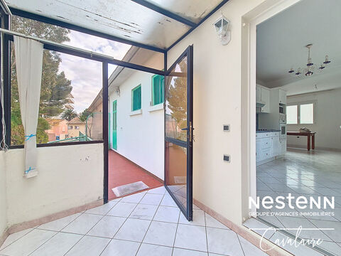   Acc�s aux plages, port et commerces � pied pour cet appartement de 3 pi�ces au centre de Cavalaire Appartement - 3 pi�ce(s) - 57 m�