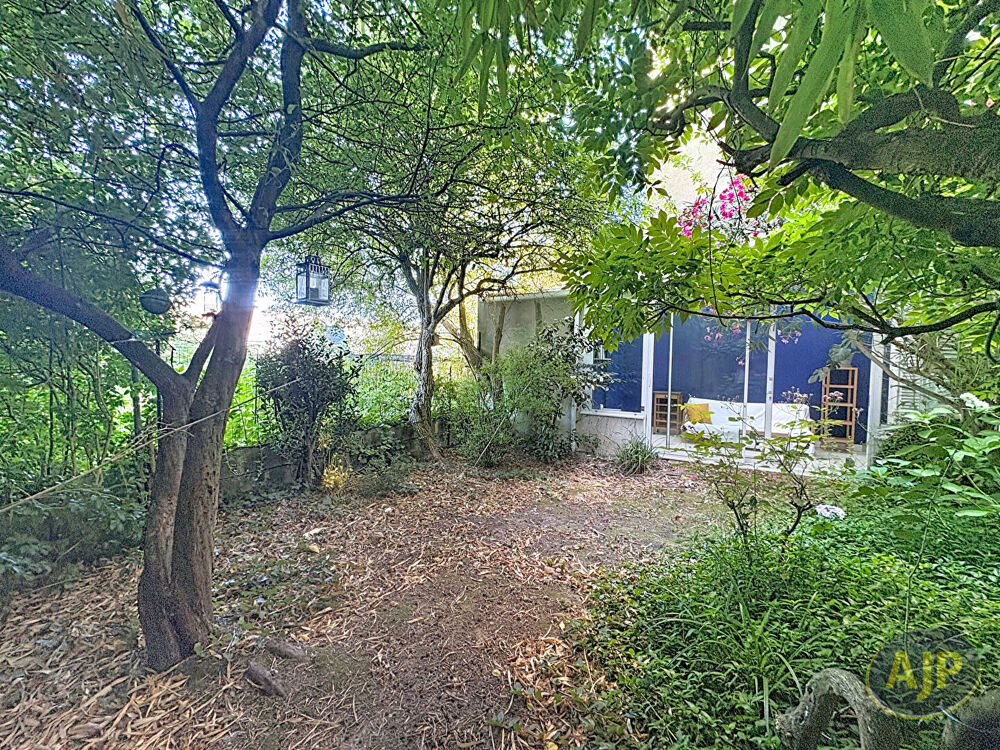 Vente Appartement Nantes Dobrée / Sanitat : Un esprit « petite maison » avec jardin privatif Nantes