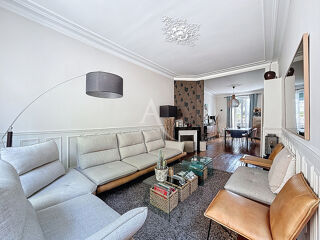  Maison  vendre 8 pices 210 m