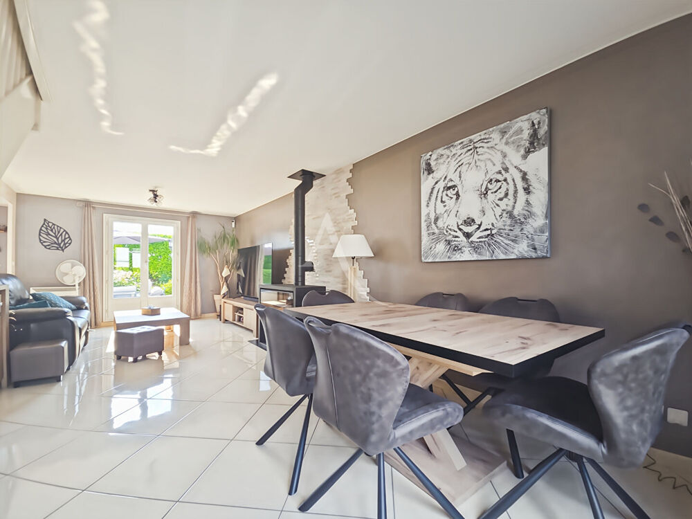 Maison 5 pièces 102 m² 4 chambres