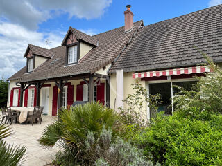  Maison  vendre 7 pices 220 m