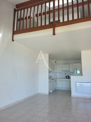  Appartement à louer 4 pièces 92 m²