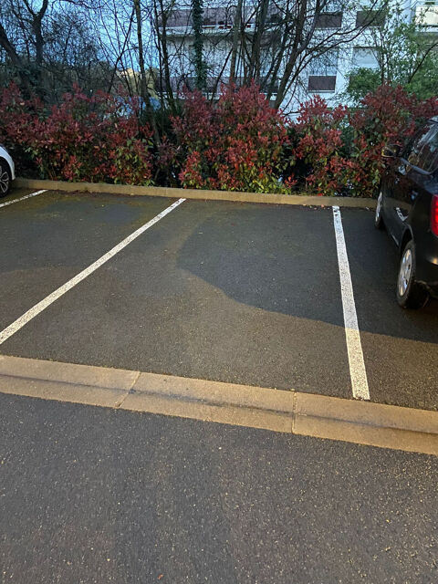  Parking / Garage � louer 