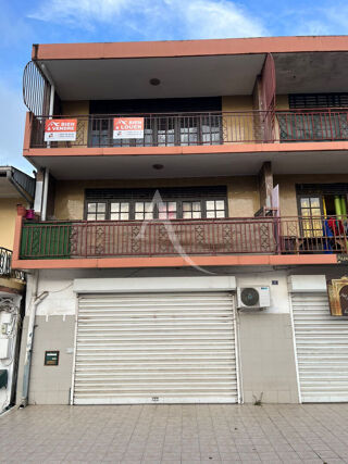  Immeuble � vendre 15 + pi�ces 435 m�