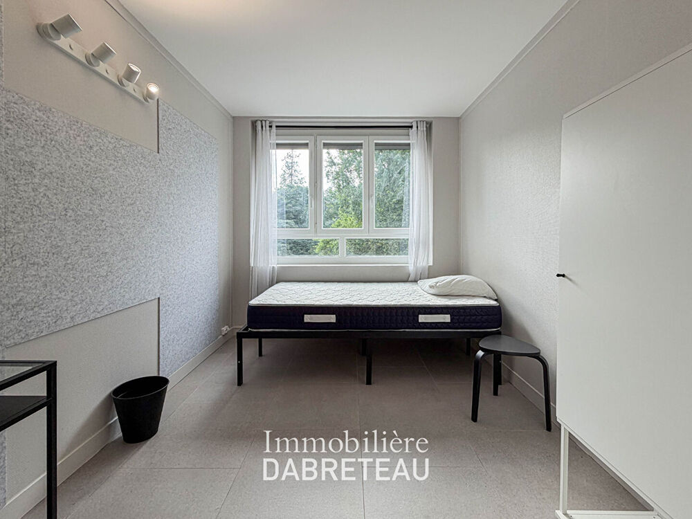 Location Appartement Chambre à louer en colocation Bron - 7 pièce(s) 100.99 m2 Bron