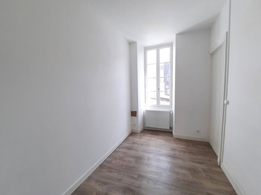 Location Appartement T5 dans bel immeuble ancien - proche CHU Nantes